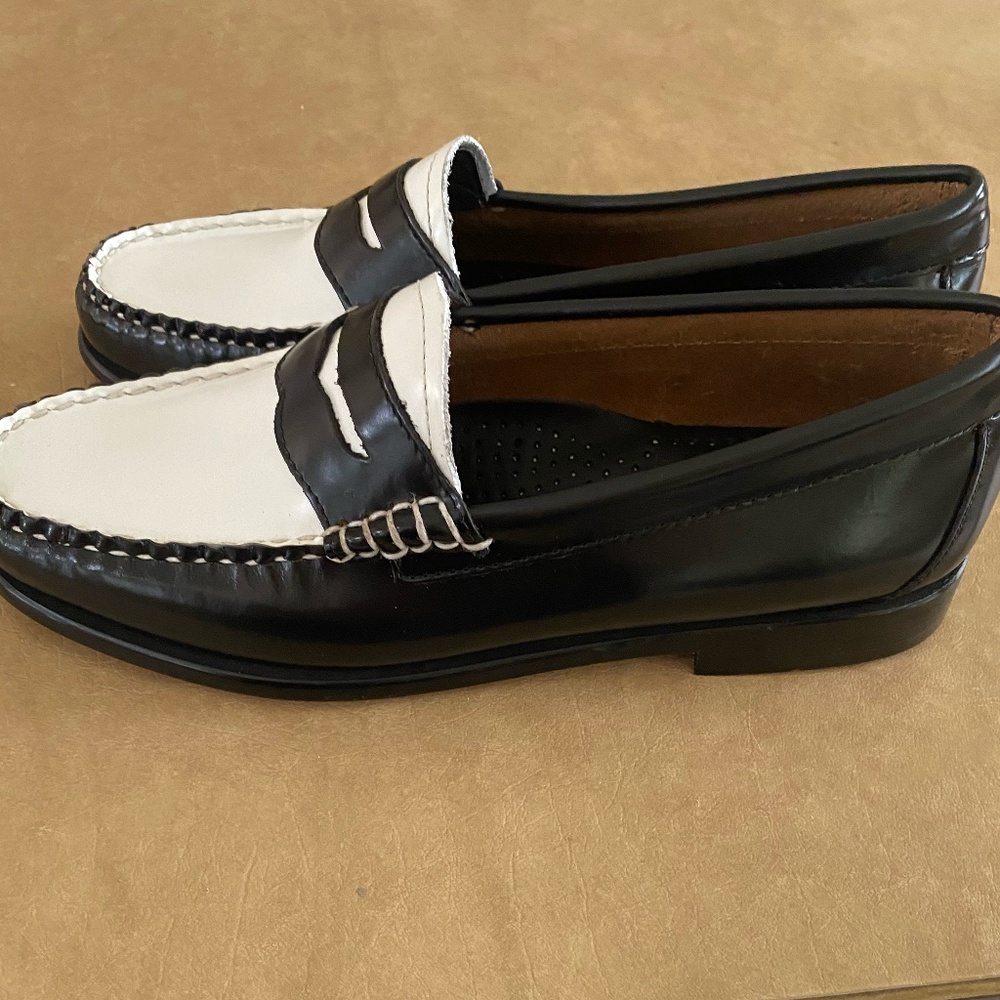 G.H. BASS & CO Leather Loafer - BLACK & WHITE - Picture 7 of 7